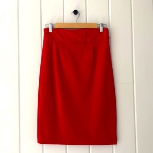 Workwear classic! Bright red skirt